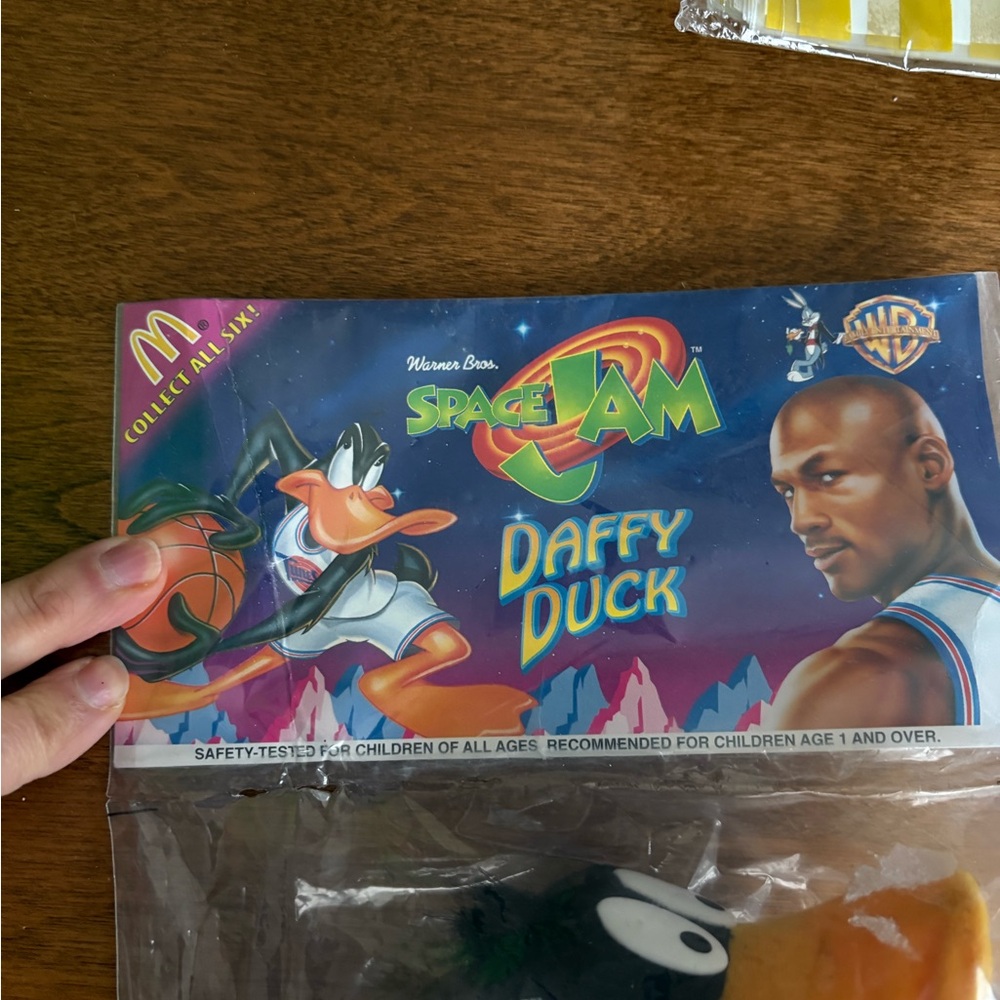 Space Jam Daffy Duck 9" Plush Stuffed Toy McDonalds Vintage 1996 90s SEALED - Picture 3 of 4
